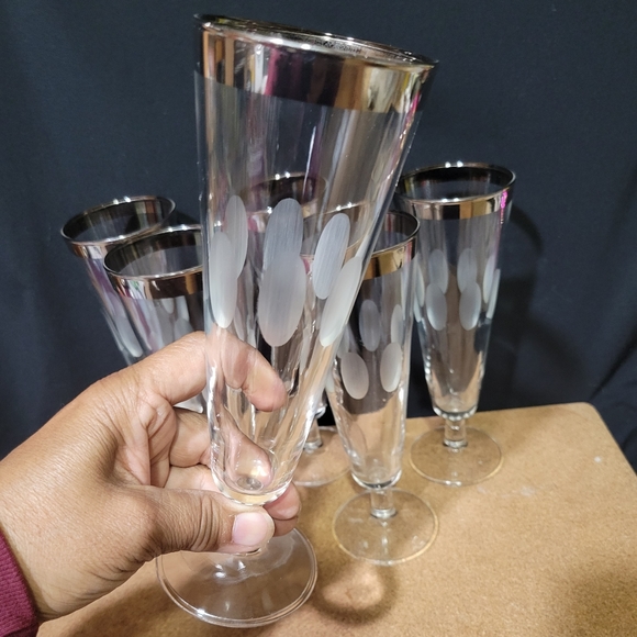 Dorothy Thorpe Set of 5 Pilsner Glasses Silver Band Etched Circles MCM Barware - Picture 8 of 13